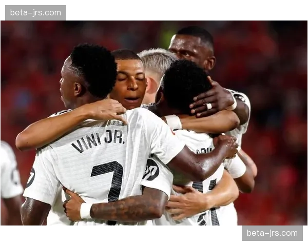 皇马对阵马洛卡轮换：排出4-4-2阵型，姆巴佩迪亚斯搭档